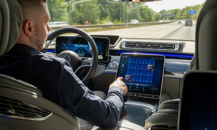 Nächste Mercedes-Benz S-Klasse ohne Level 3 Fähigkeiten Mercedes Benz S Klasse 2025 Interieur Exterieur Mercedes Drive Pilot autonomes Fahren Level 3 Mercedes Benz S Klasse AUTOmativ.de 18 750x450 - Nächste Mercedes-Benz S-Klasse ohne Level 3 Fähigkeiten