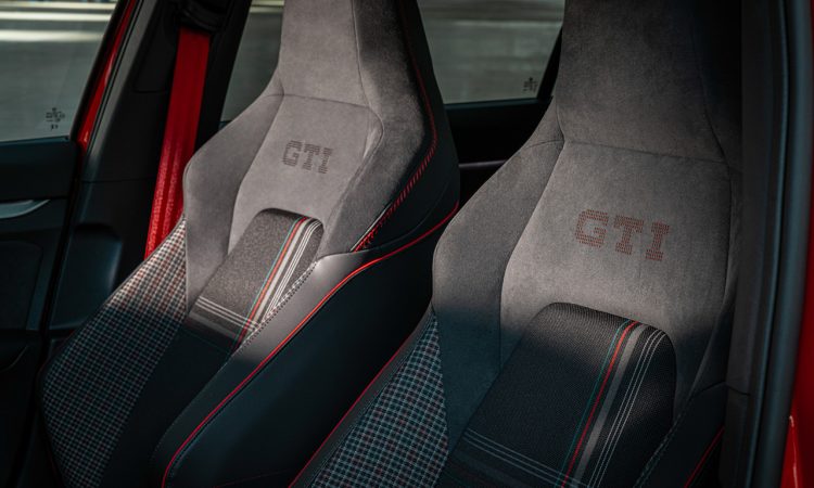 VW Golf GTI Edition 50 2026 Jubilaeums GTI mit 325 PS ab 54.540 Euro AUTOmativ.de News 14 750x450 - VW Golf GTI Edition 50 (2026): Jubil&auml;ums-GTI mit 325 PS ab 54.540 Euro