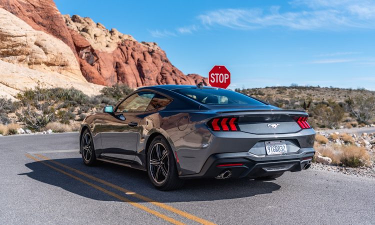 Ford Mustang 2.3l EcoBoost 2026 im Test und Fahrbericht in USA Roadtrip USA Las Vegas AUTOmativ.de Test 228 750x450 - Fahrbericht Ford Mustang 2,3l EcoBoost (2026, US-Modell): Der untersch&auml;tzte Vierzylinder f&uuml;r umgerechnet 30.000 Euro?