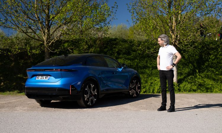 Fahrbericht Alpine A390 GT 2026 Eine echte Alpine ist es nicht Ausstattung Fahrdynamik Preis Leistung AUTOmativ.de Test Benjamin Brodbeck 19 750x450 - Fahrbericht Alpine A390 GT (2026): Eine echte Alpine ist es nicht
