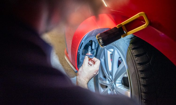 Osram Night Breaker LED SMART H8 Nebelscheinwerfer fuer den Volkswagen VW Polo GTI 200 PS Einbau Test Technik Test AUTOmativ.de Technologie 46 750x450 - Test Osram Night Breaker LED Smart H8: LED-Nebelscheinwerfer-Upgrade f&uuml;r VW Polo GTI