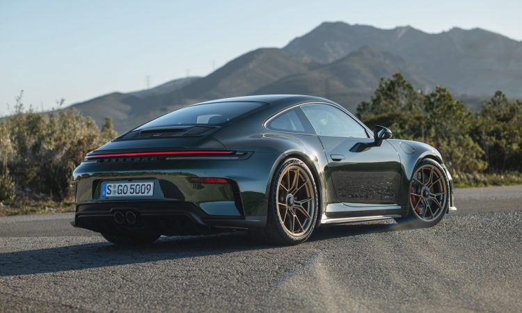 Porsche 911 GT3 Touring 2022 2024 992.1 Porsche 911 GT3 Porsche 911 GT3 Touring Paket AUTOmativ.de News 2 750x450 - Preise für gebrauchte Porsche 911 GT3 Touring (992.1) geben weiter nach: Lohnt sich ein Einstieg?