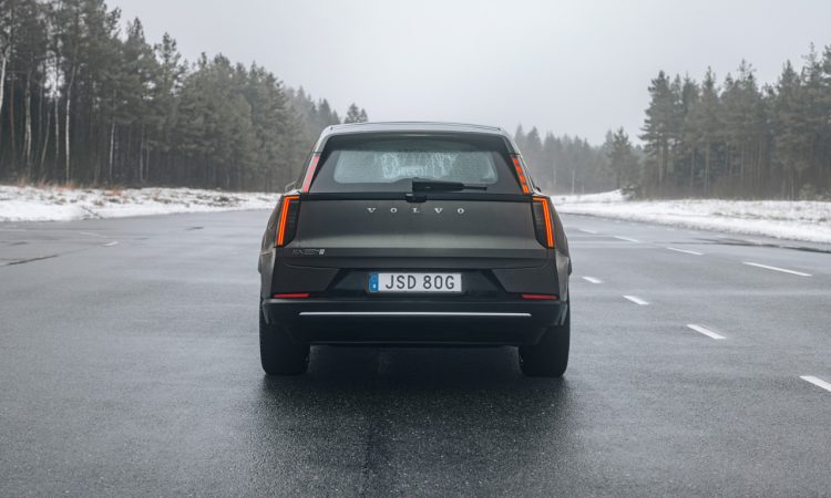 Volvo EX60 Preis Ausstattung Technik Reichweite AUTOmativ.de News 10 750x450 - Volvo EX60 (2026): Technische Daten, Reichweite, Ladezeit und Alltagstauglichkeit