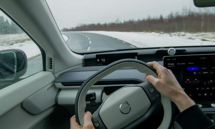 Volvo EX60 Preis Ausstattung Technik Reichweite AUTOmativ.de News 22 750x450 - Volvo EX60 (2026): Technische Daten, Reichweite, Ladezeit und Alltagstauglichkeit