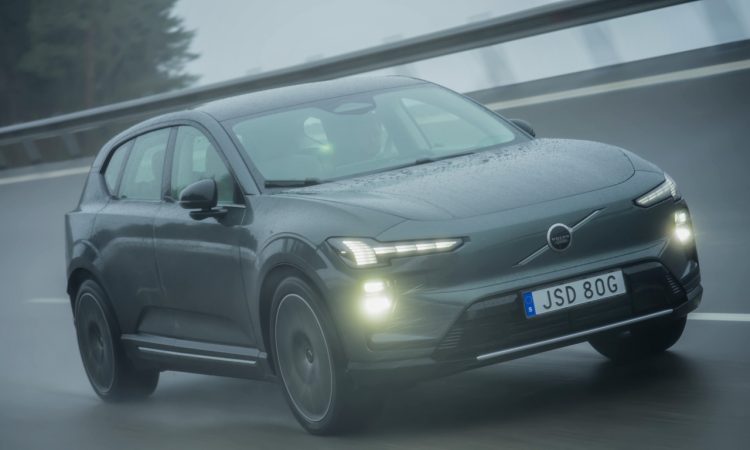 Volvo EX60 Preis Ausstattung Technik Reichweite AUTOmativ.de News 23 750x450 - Volvo EX60 (2026): Technische Daten, Reichweite, Ladezeit und Alltagstauglichkeit