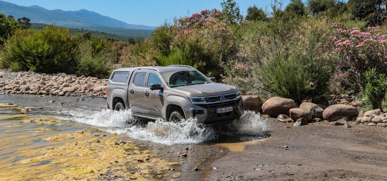 Mit dem Volkswagen VW Amarok V6 Panamericana mit Seikel-Umbau un Mit dem Volkswagen VW Amarok V6 Panamericana mit Seikel-Umbau und Koni-Daempfer Offroad durch das Riff-Gebirge in Marokko - AUTOmativ.de