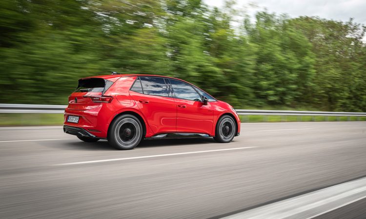 Volkswagen VW ID.3 GTI 2026 News 27 750x450 - VW ID.3 GTI: Elektrischer Hecktriebler kommt mit 326 PS und 601 Kilometern Reichweite