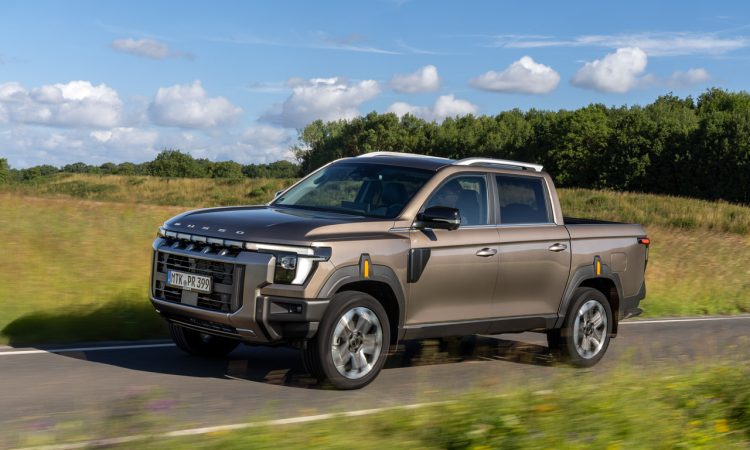 KGM Musso Grand 2026 Diesel Pick up mit 35 Tonnen Anhaengelast ab 42.490 Euro AUTOmativ.de News 2 750x450 - KGM Musso Grand (2026): Diesel-Pick-up mit 3,5 Tonnen Anhängelast ab 42.490 Euro